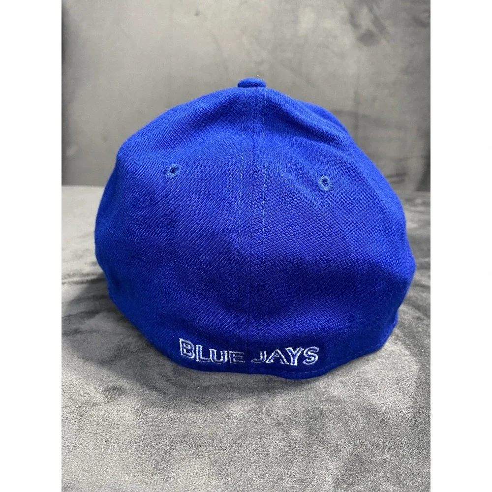 Toronto Blue‎ Jays Hat Cap Fitted Mens Med/Large Blue White MLB Baseball New Era